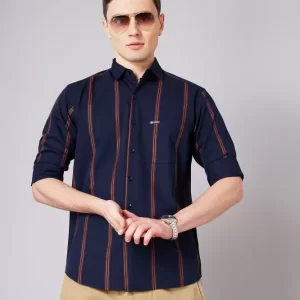 Men Slim Fit Solid Spread Collar Casual Shirt